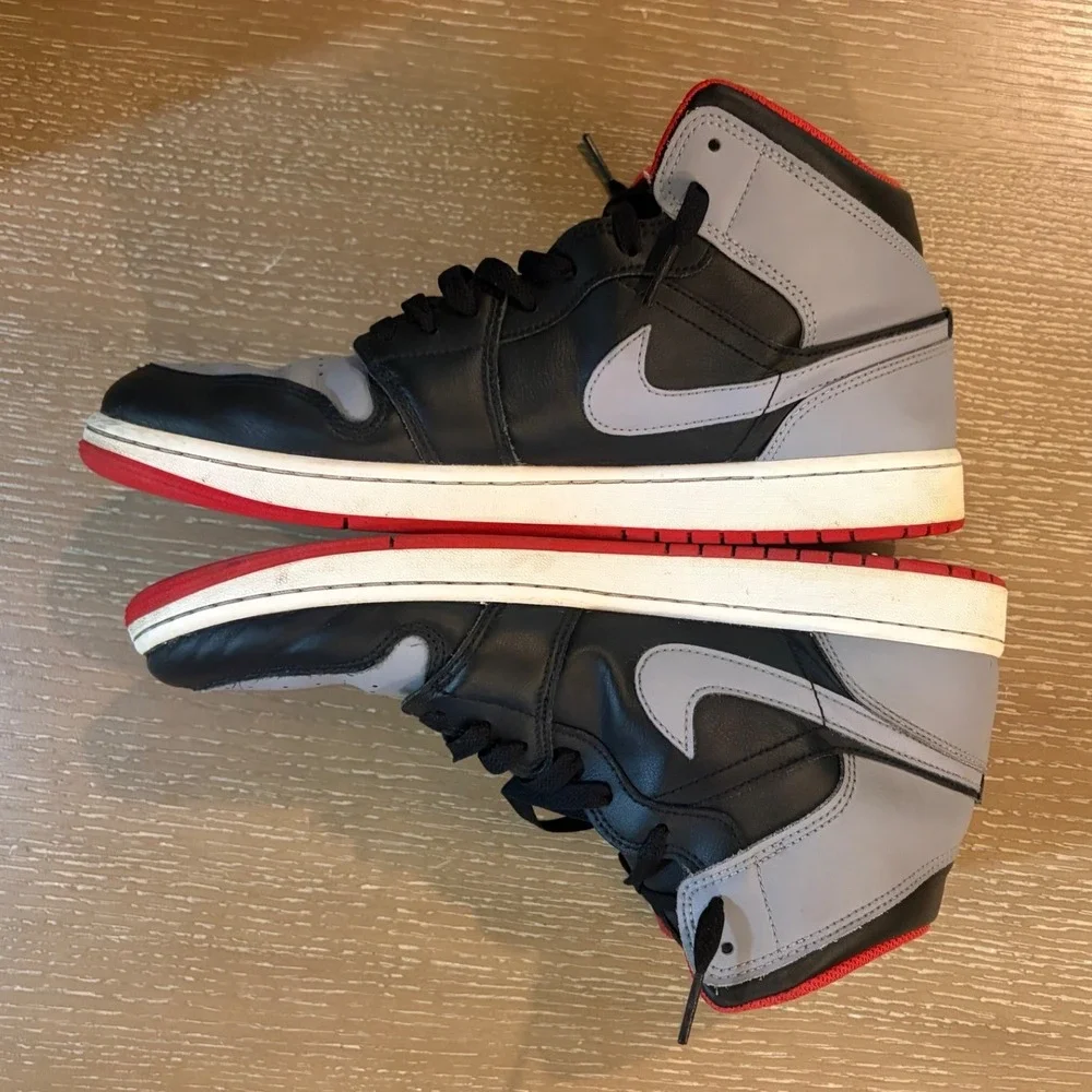 Nike Shoes Air Jordan 1 Mid Bred Shadow Mens 12 DQ8426 006
